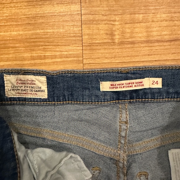 Levi’s Mile High Super Skinny Size 24 - Picture 3 of 3